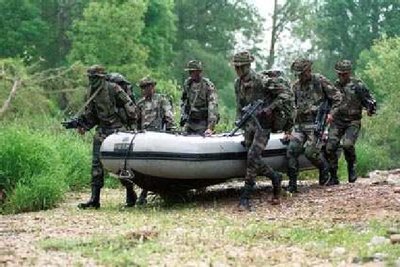 groupe de combat.jpg